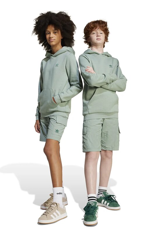 adidas Originals szorty tkanina zielony JC8428
