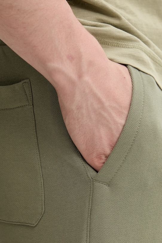 Βαμβακερό σορτσάκι Marc O'Polo 523402417010 πράσινο