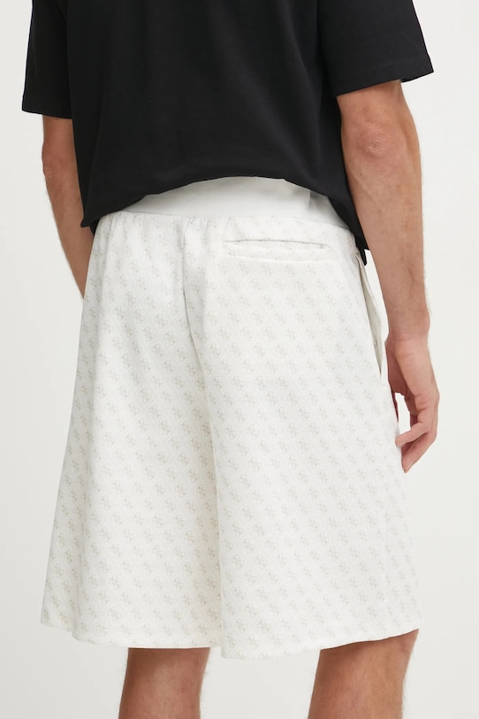 Odzież Guess szorty KORBIN Z4YD03.FL04Q biały