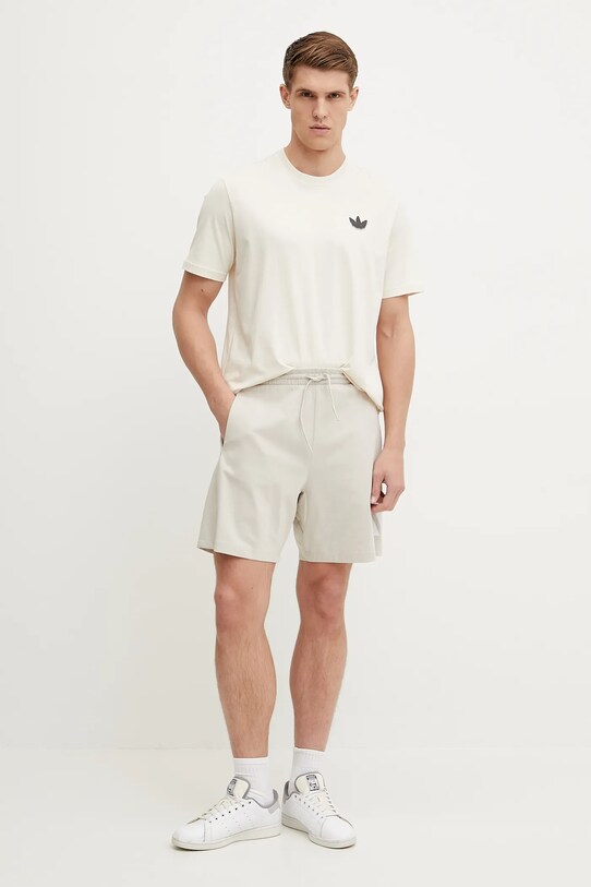 adidas pantaloni scurti Essentials JE8959 bej SS25