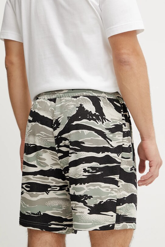 Ruházat adidas rövidnadrág Sea Camo JD8077 fekete