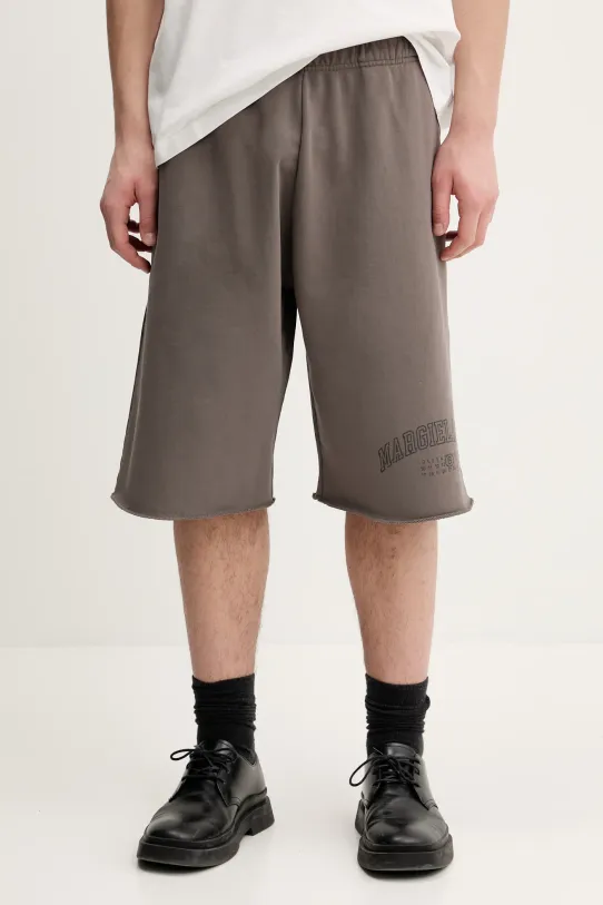 MM6 Maison Margiela pantaloni scurti din bumbac print maro SH0MU0016.M25012