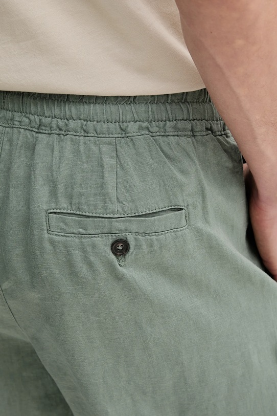 United Colors of Benetton pantaloni scurți din in verde 4AGHU900Z