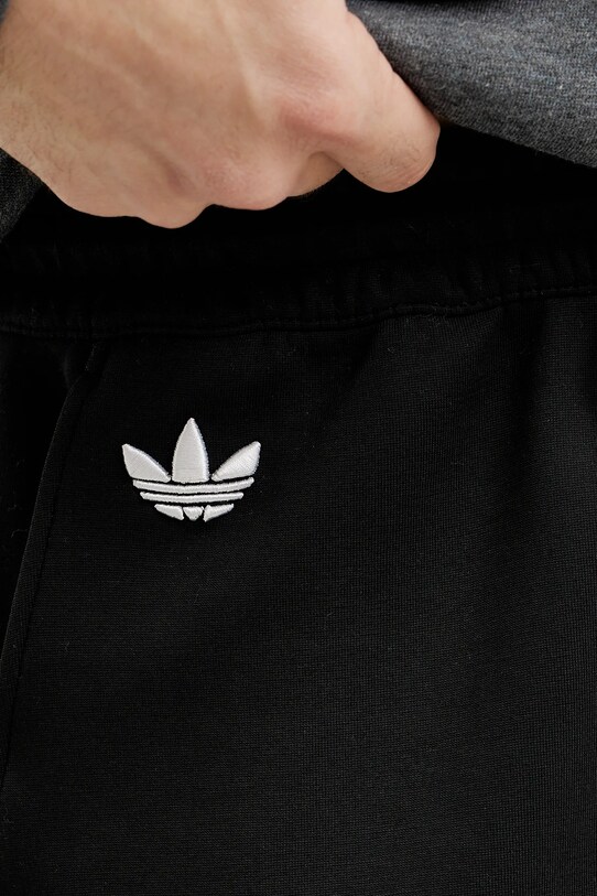 adidas Originals pantaloni scurti Neuclassics negru JC9941