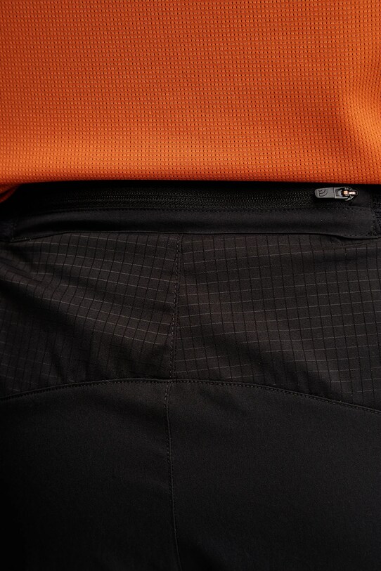 The North Face pantaloni scurți de antrenament Sunriser 7in NF0A8BBTJK31 negru