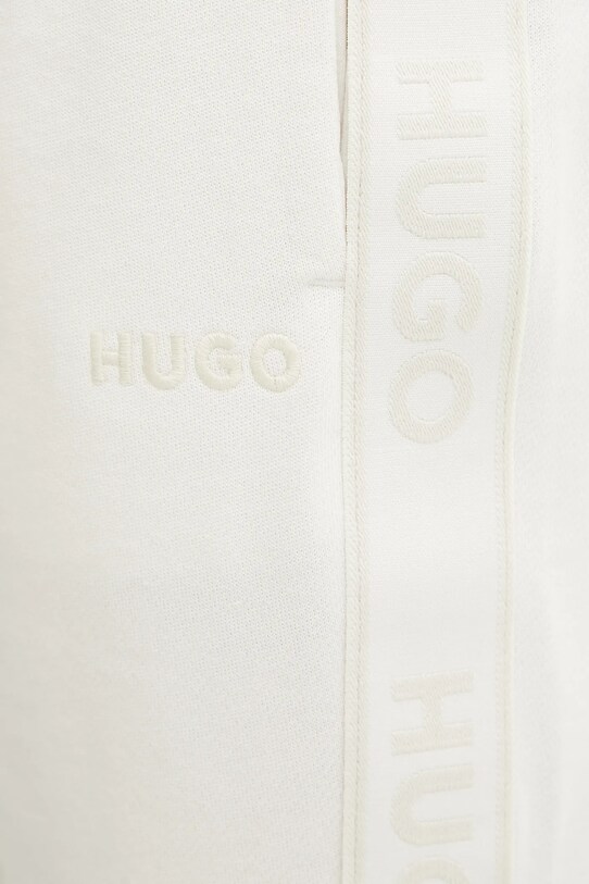 Памучен къс панталон HUGO бежов 50540936