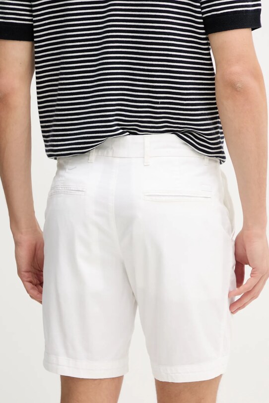 Îmbrăcăminte BOSS pantaloni scurți 50540743 alb