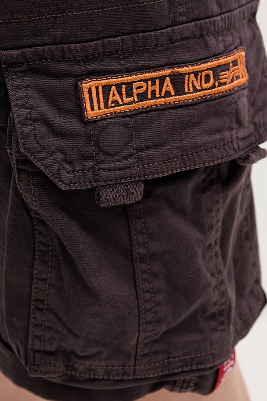 Alpha Industries pantaloni scurți Crew Short maro 176203
