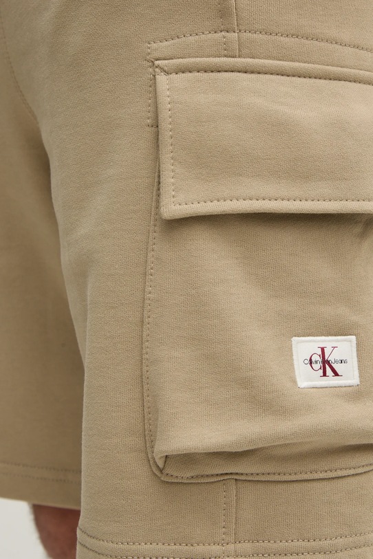 Calvin Klein Jeans szorty bawełniane zielony J30J327284