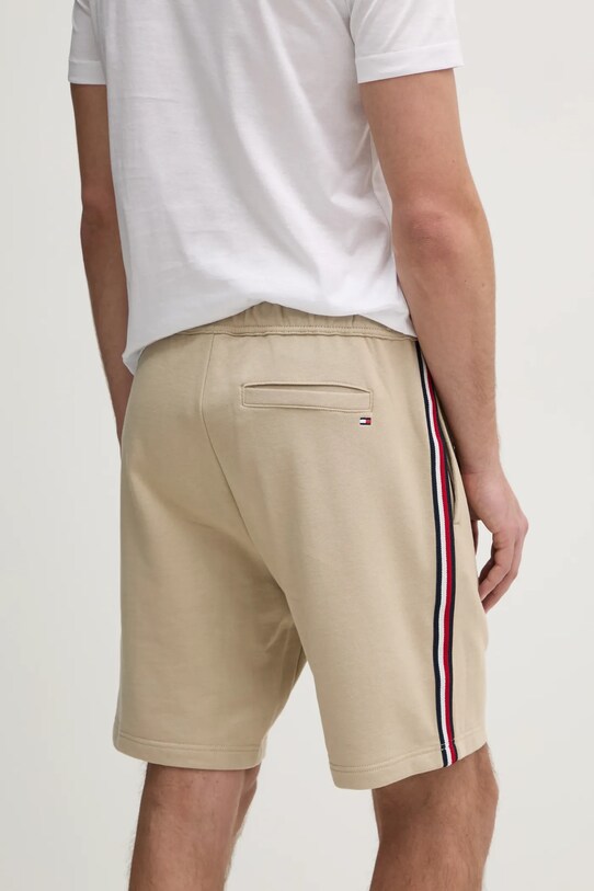 Odzież Tommy Hilfiger szorty bawełniane MW0MW39255 beżowy