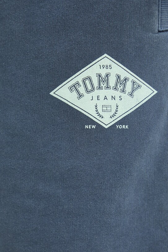 Bavlnené šortky Tommy Jeans DM0DM20936 tmavomodrá