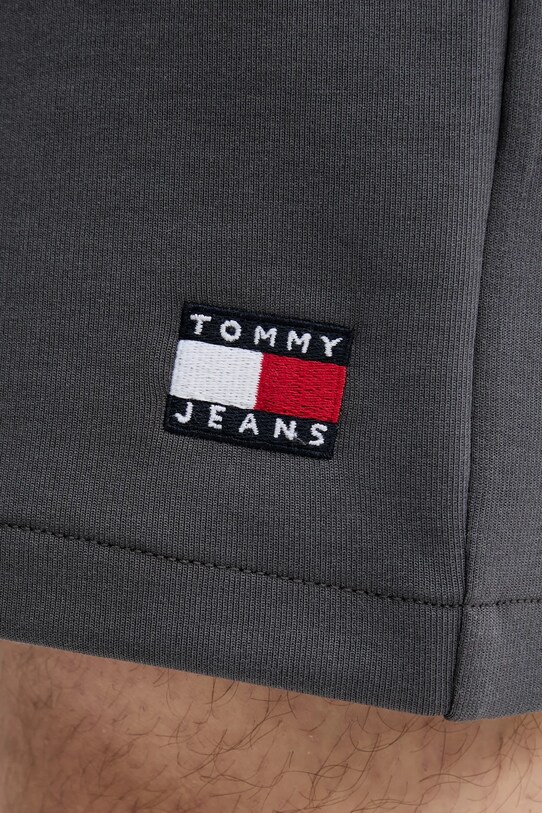Σορτς Tommy Jeans γκρί DM0DM21370