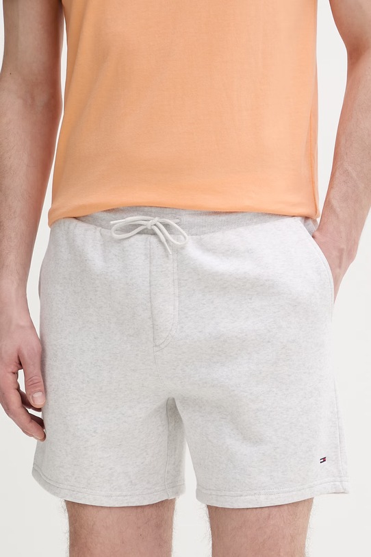 Tommy Jeans teplákové šortky pánske s bavlnou sivá DM0DM21931