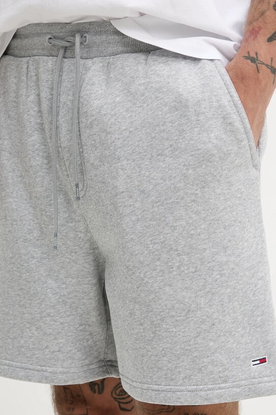 Tommy Jeans rövidnadrág szürke DM0DM21931