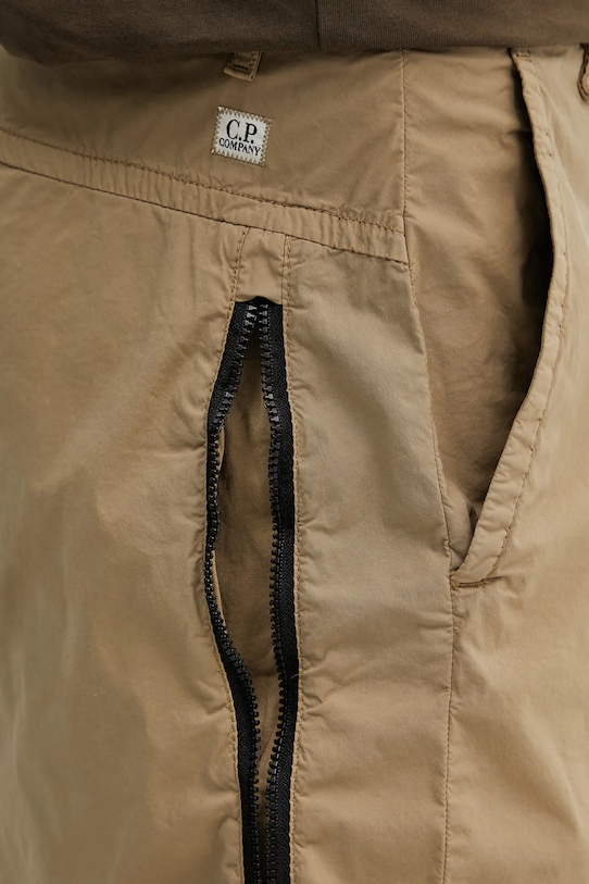 C.P. Company pantaloni scurți 18CMBE111A006439G verde