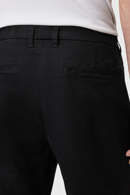 AllSaints pantaloni scurti NEIVA negru M037TC