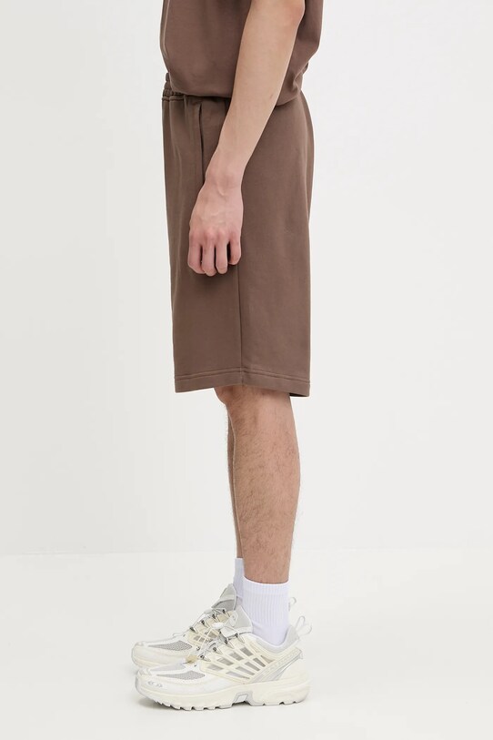 adidas Originals szorty bawełniane Ess Nc Oc Tee KE6583 brązowy SS25