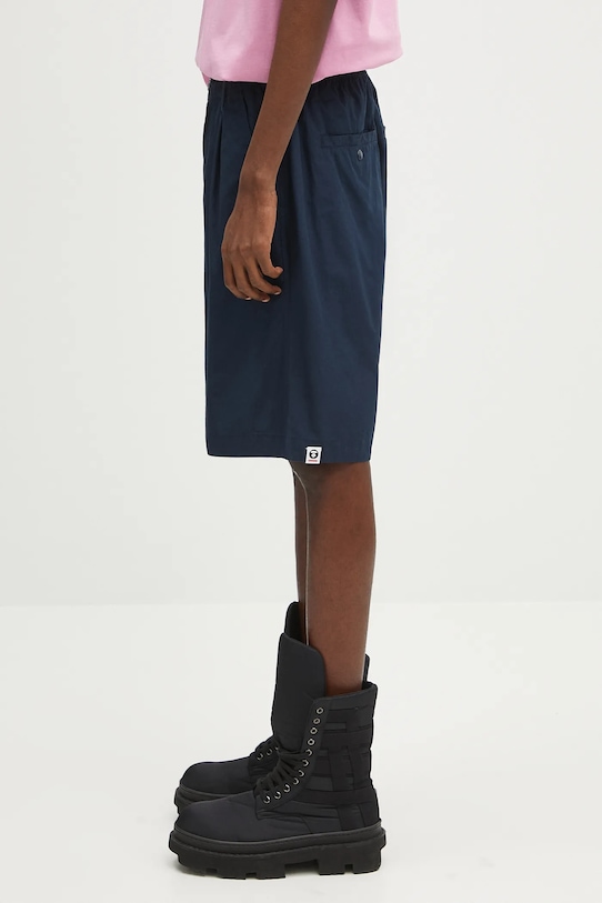Bavlněné šortky AAPE Now Woven AAPSPMB670XXO námořnická modř SS25