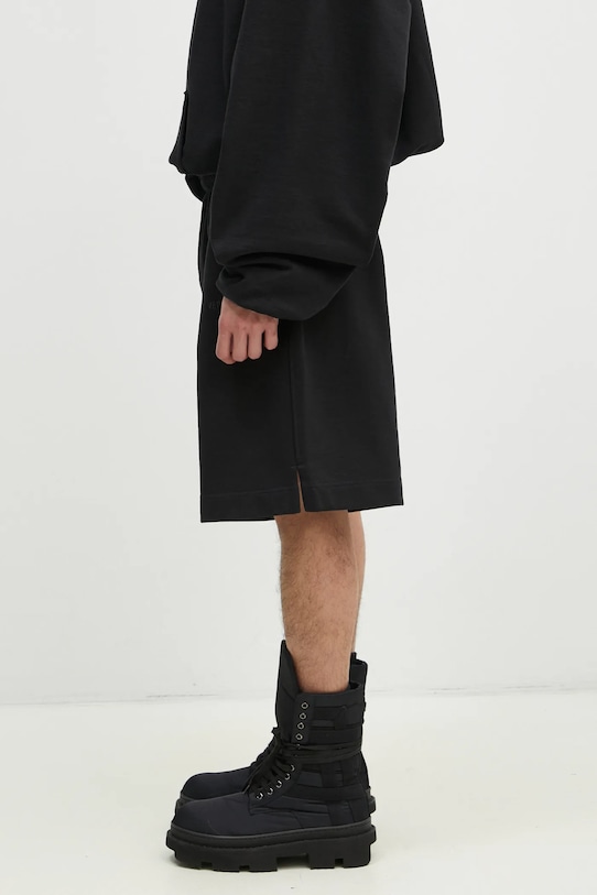 VETEMENTS shorts Embroidered Logo UA66SS610B black SS25