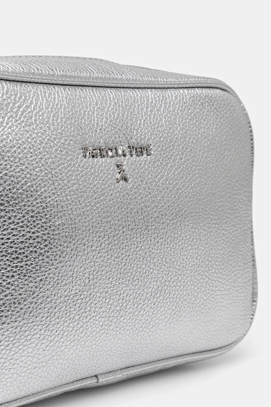 Kožená kabelka Patrizia Pepe 8B8985.L138 stříbrná