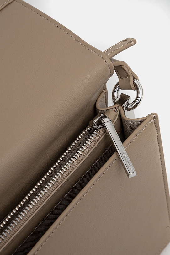 Kabelka Calvin Klein K60K612807 béžová