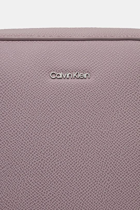 Сумочка Calvin Klein фиолетовой K60K613084