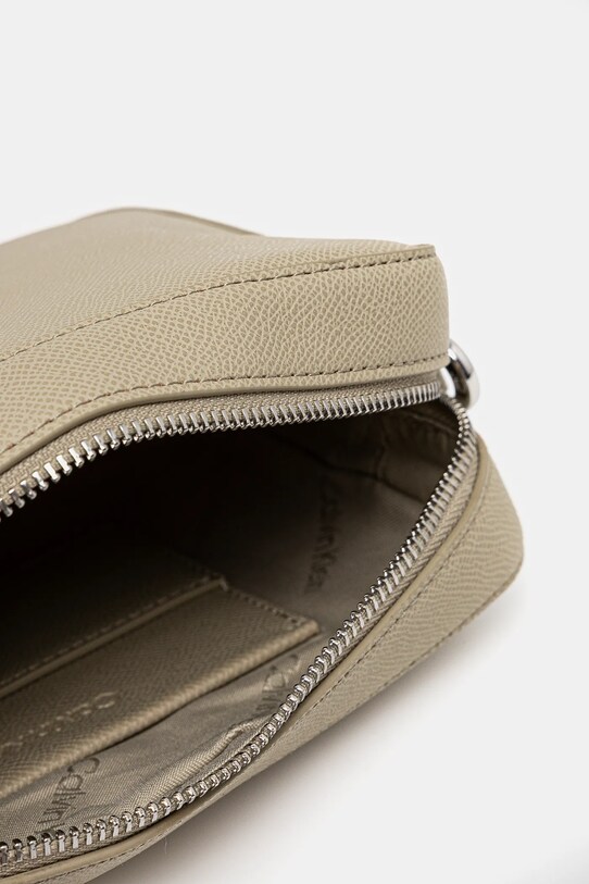 Сумочка Calvin Klein K60K613084 бежевый