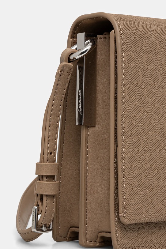 Сумочка Calvin Klein бежевый K60K613139