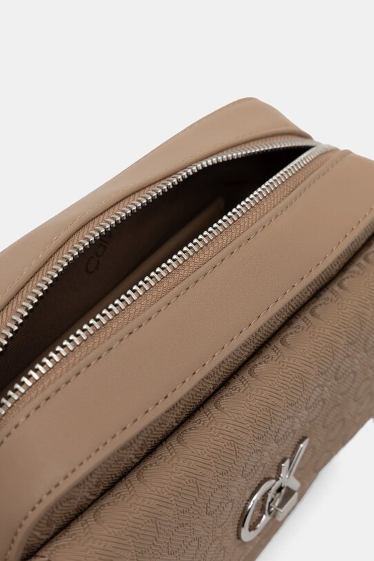 Сумочка Calvin Klein K60K613140 бежевый