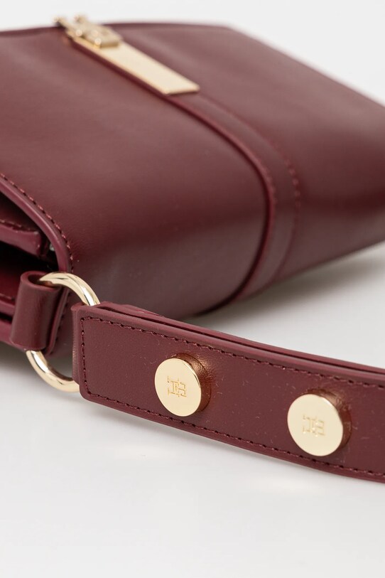 Kabelka Tommy Hilfiger burgundské AW0AW16893