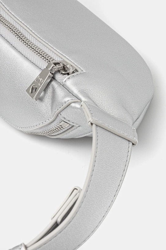 Аксессуары Сумка на пояс Love Moschino JC4195PP1 серебрянный