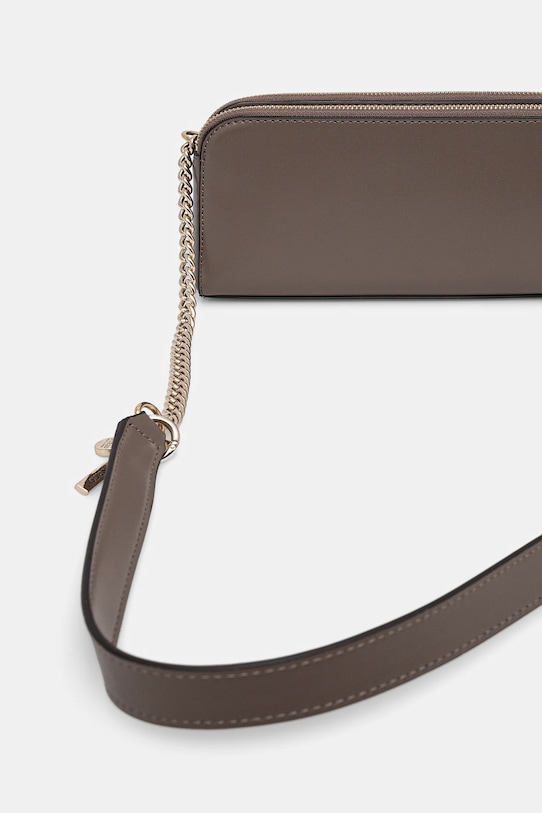 Accesorii Guess poseta DARYNA HWVG94.93120 maro