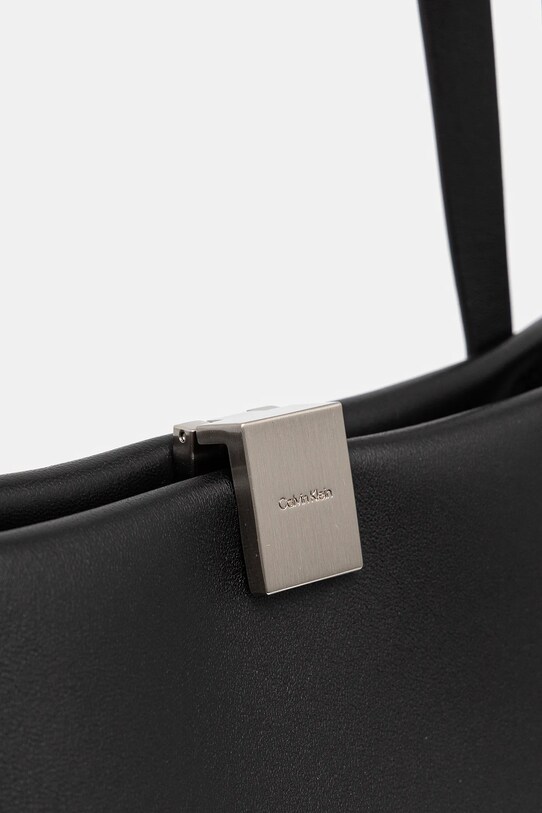 Kabelka Calvin Klein čierna K60K612987