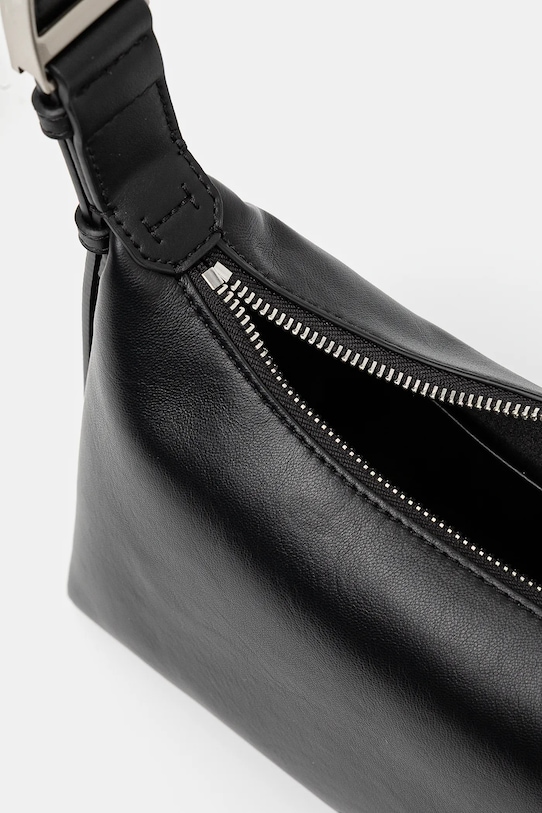 Τσάντα Calvin Klein μαύρο K60K613028
