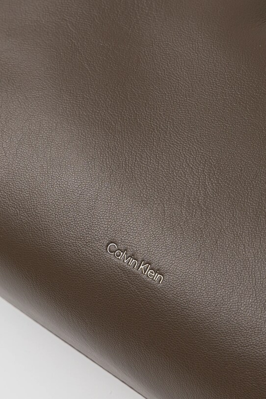 Kabelka Calvin Klein hnedá K60K613031