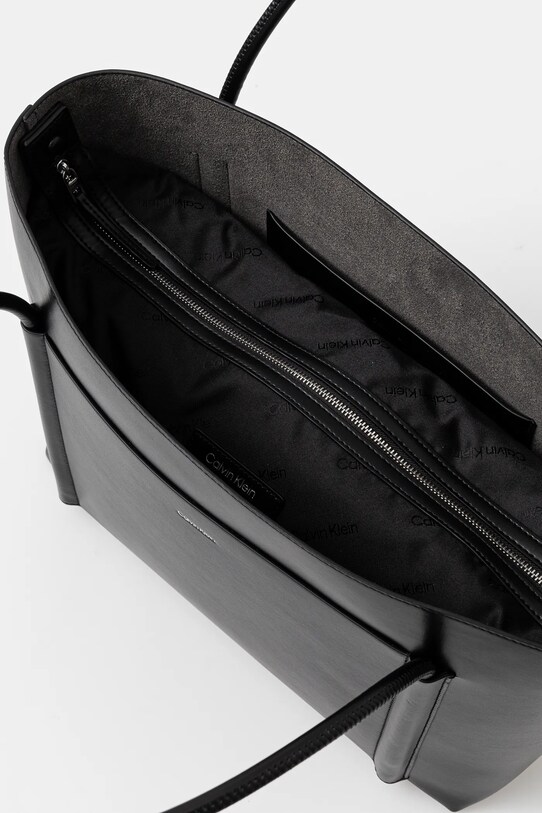Τσάντα Calvin Klein μαύρο K60K613109