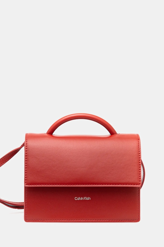 Kabelka Calvin Klein nevejde se A4 červená K60K613162