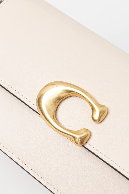 Кожена чанта Coach Zoe бежов CAM18