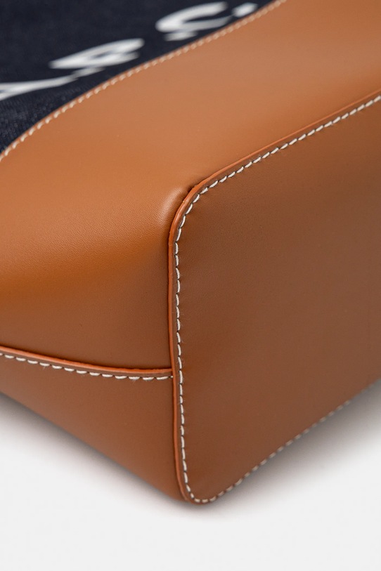 Kabelka A.P.C. Tote Axel E W námořnická modř CODDP.M61917