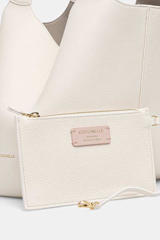 Coccinelle torebka skórzana COCCINELLE C-EASY SHA.11.02.01 beżowy