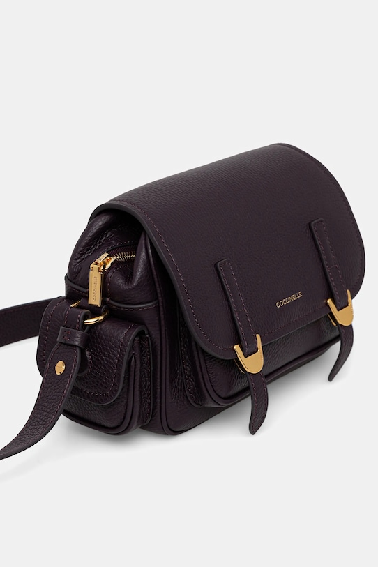 Coccinelle poșetă de piele COCCINELLECAMPUS RFF.15.02.01 violet AA00