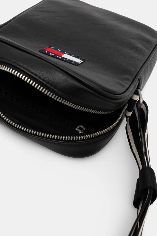 Ledvinka Tommy Jeans AM0AM12898 černá