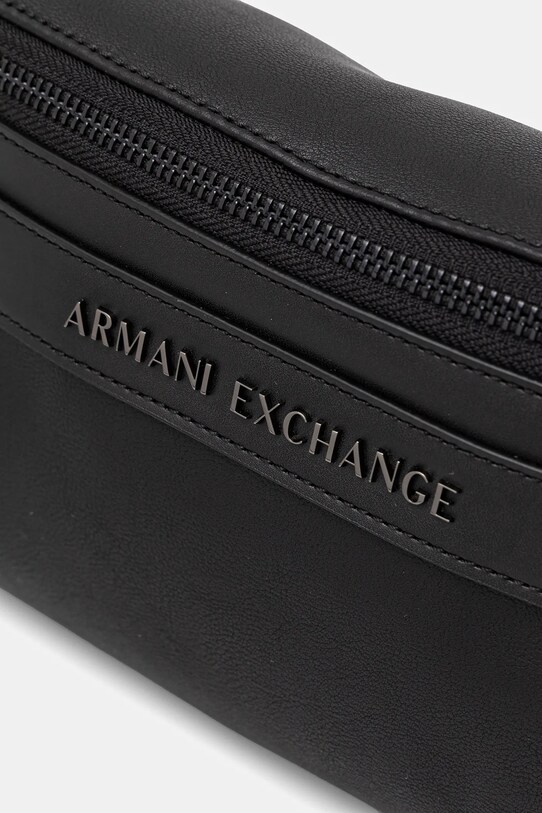 Armani Exchange övtáska fekete XM000254.AF11925