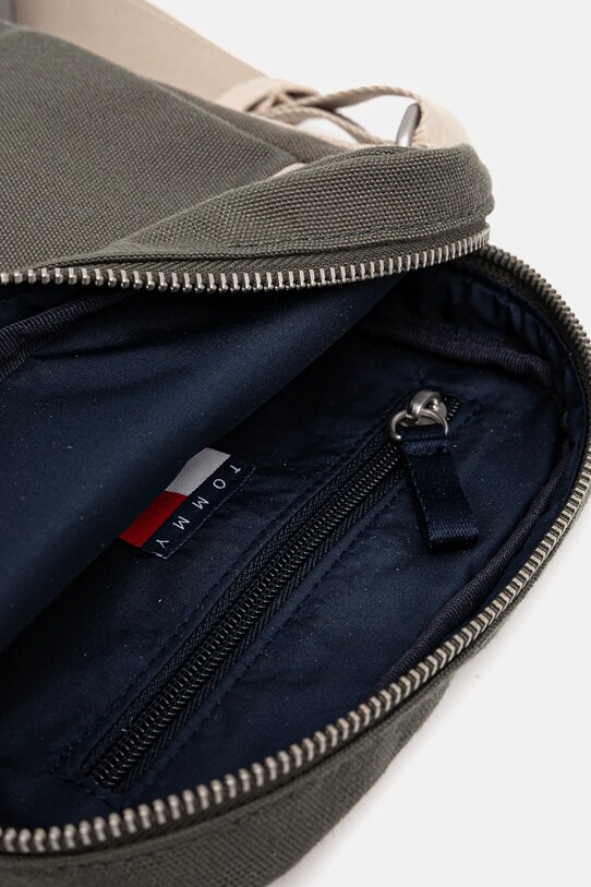 Ledvinka Tommy Jeans AM0AM13277 zelená