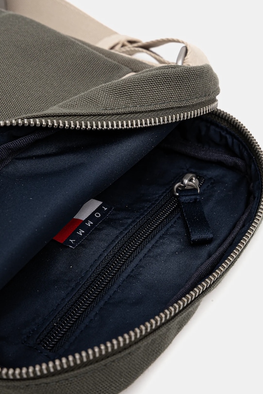 Ledvinka Tommy Jeans AM0AM13277 zelená