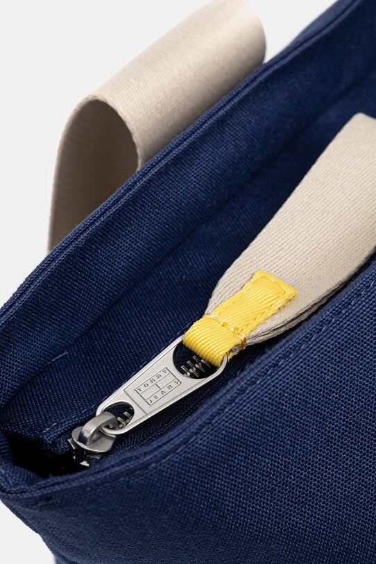 Taška Tommy Jeans námořnická modř AM0AM13278