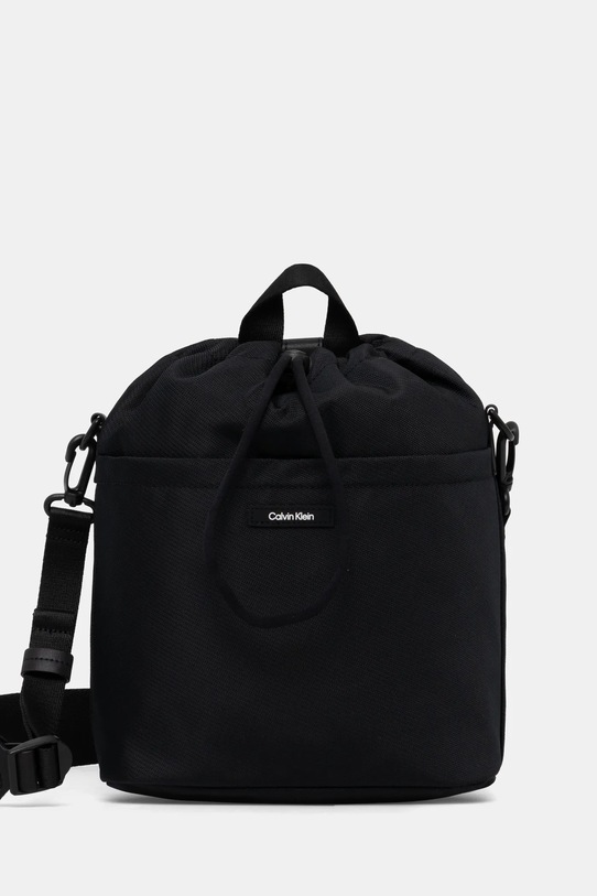 Malá taška Calvin Klein jednofarebný čierna K50K512752