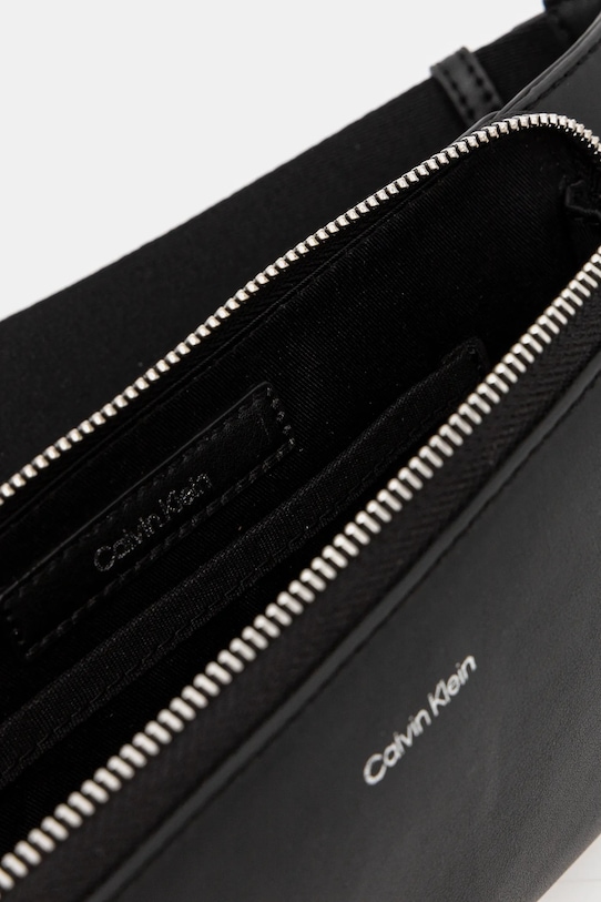 Сумка на пояс Calvin Klein K50K512785 чорний