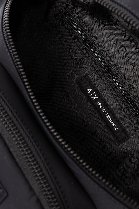 Ledvinka Armani Exchange námořnická modř XM000680.AF12908