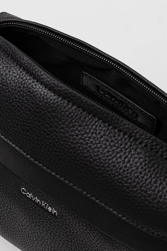 Malá taška Calvin Klein K50K512885 čierna